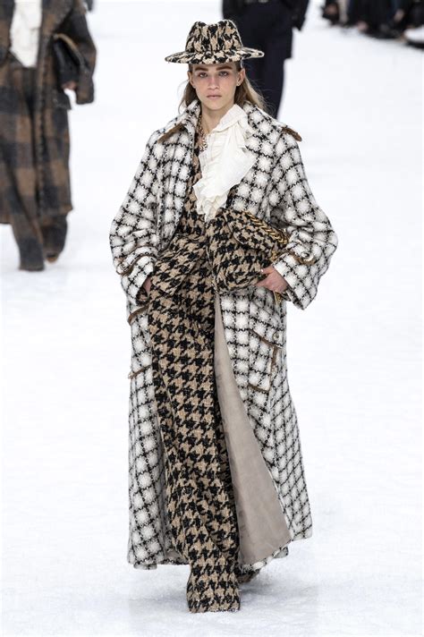 chanel runway automne 2019